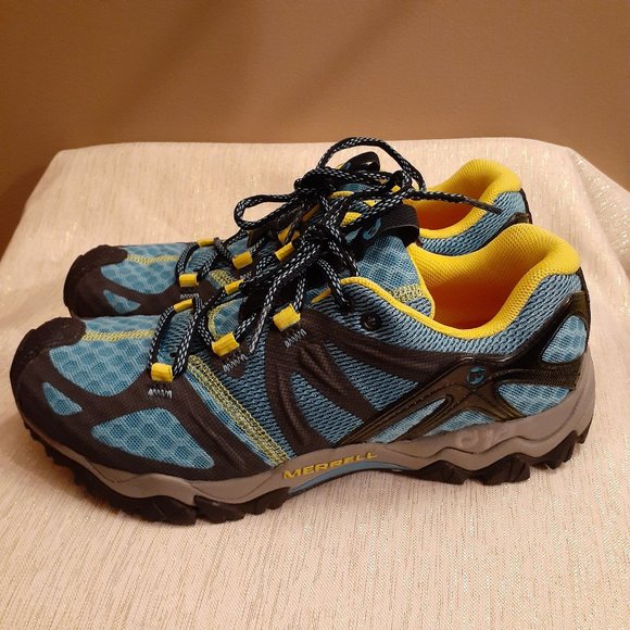 black merrell performance footwear